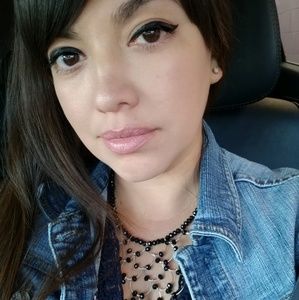 Meet your Posher, Aracely